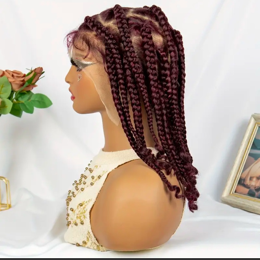 Wig - Picture 2 of 4